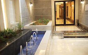روز ريزدنس Rose Residence المونسية